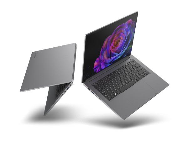 ACER Swift X 14 OLED SFX14-73G-9598 36,8cm (14,5") Ultra 9 285H 32GB 2TB W1 NX.J82EG.007