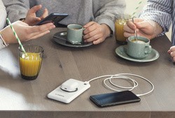 VARTA Zusatzakku "Wireless Power Bank", 20.000 mAh, weiß