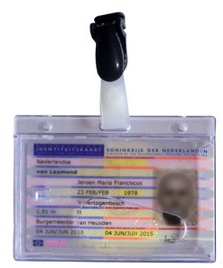 pavo Namensschild, mit Clip, 60 x 90 mm, transparent