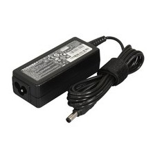 TOSHIBA TOSHIBA AC Adaptor 3 Pin