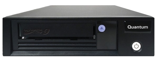 QUANTUM Streamer Quantum LTO-9 SAS Tabletop KIT extern incl. 1 LTO-9 Data C TC-L92BN-AR